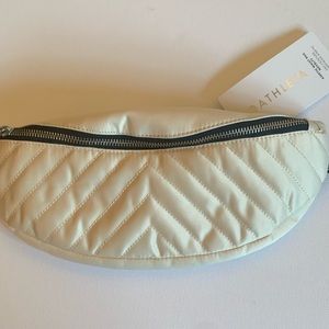 Beautiful cream Athleta fannypack